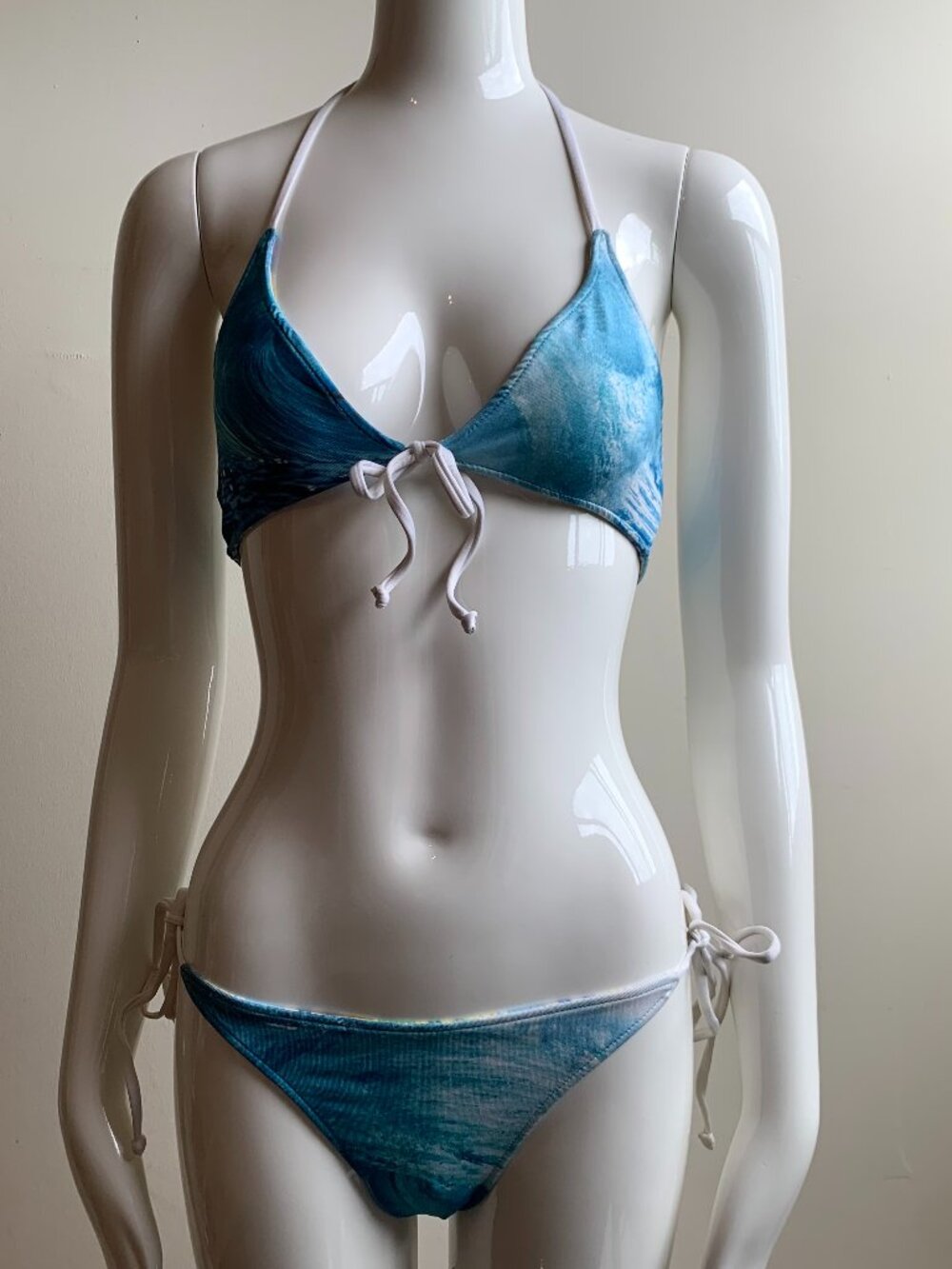 Aaron Chang blue ocean wave reversible to plaid photo print plaid bikini
